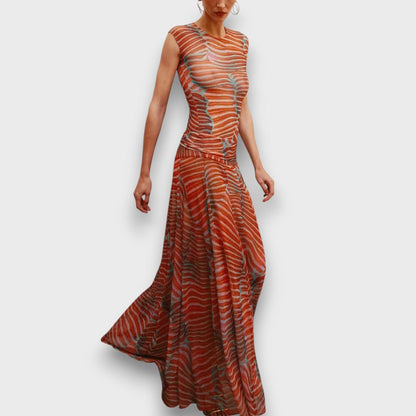 Sirelle – Two-piece with graphic lightness