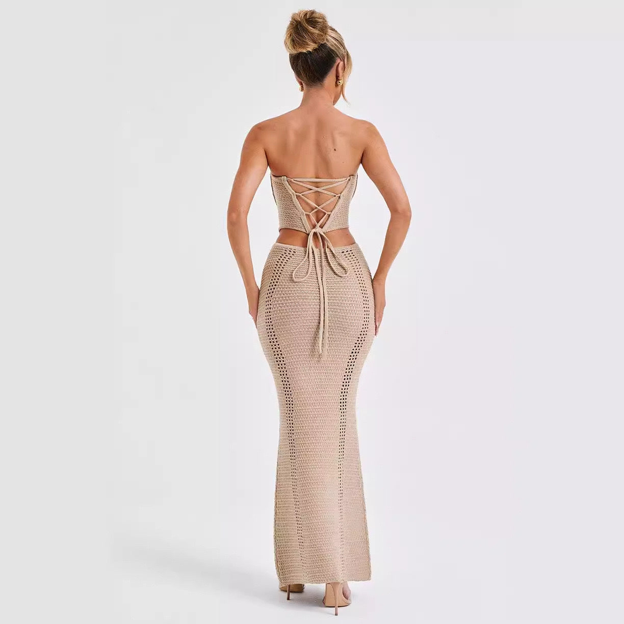 Luna Knit Set – Backless Chic Elegance